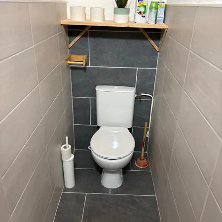 Ch1 Lit 160 Lavabo Individuel, 2 Sdb, 3 Wc, 1 Cuisine, Partagés Castillon-de-Larboust